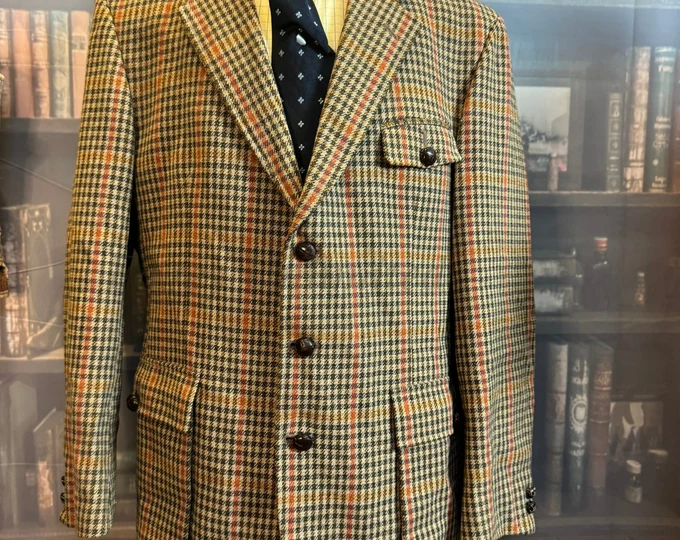 Best Linen Safari Jackets for Men with Lightweight Warm Weather Style