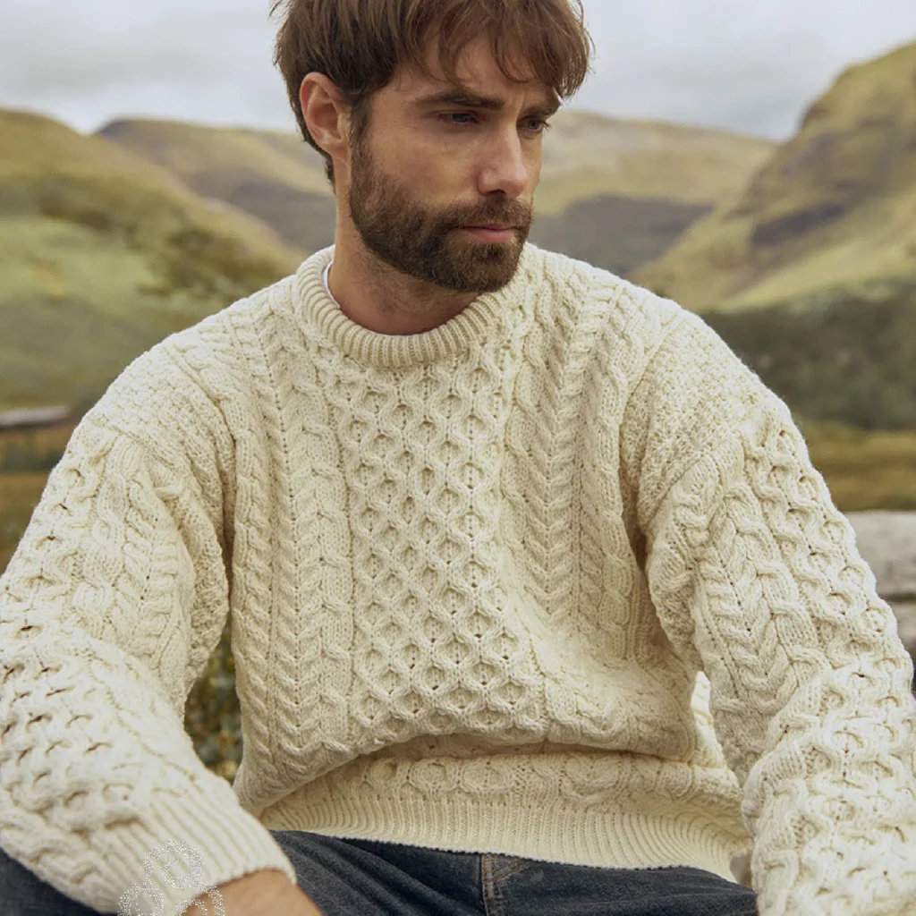 Aran Woollen Mills Inisheer Traditional Men’s Merino Aran Sweater