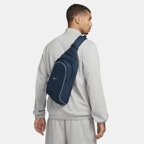 Nike Sportswear Essentials Sling Bag