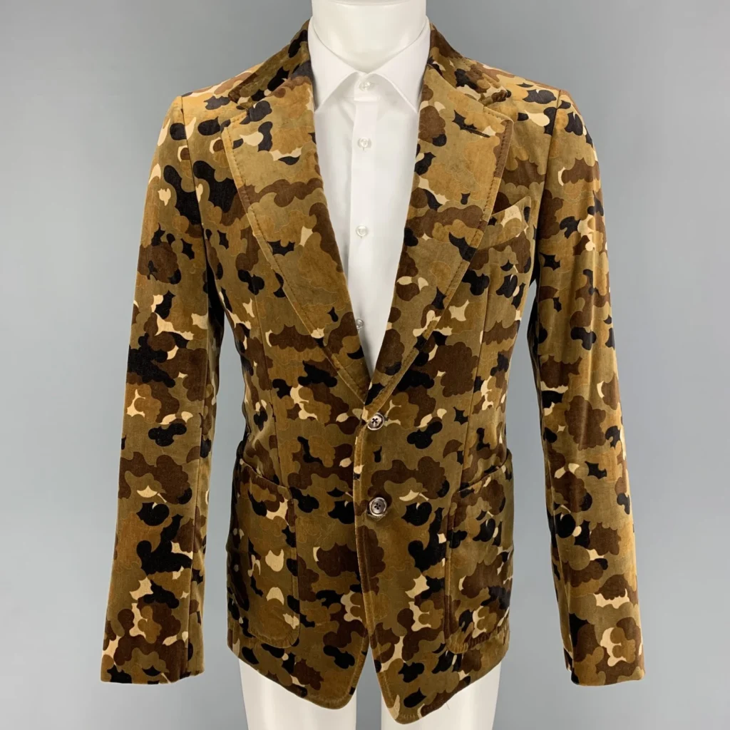 Tom Ford Double-Breasted Peak Lapel Velvet Tuxedo Jacket