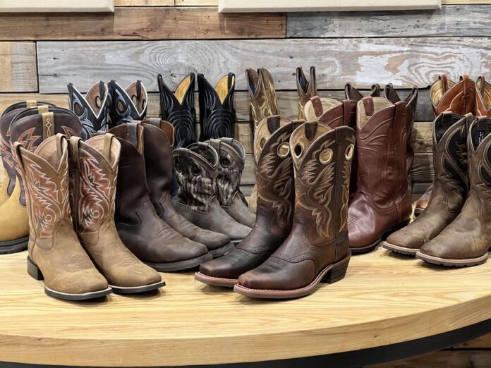 Best Roper Cowboy Boots for Men with Low Heel Walking Comfort