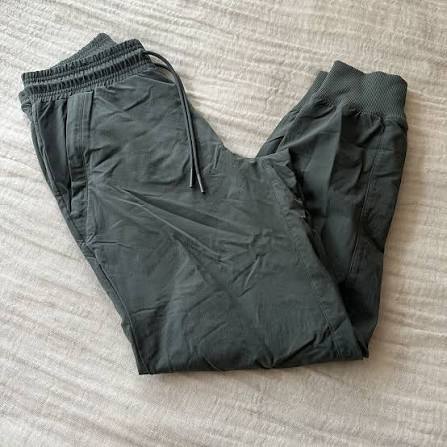 Best Tech Joggers for Men with Sleek Performance Stretch