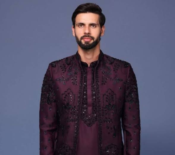 Best Silk Mandarin Collar Shirts for Men with Elegant Eastern Touch