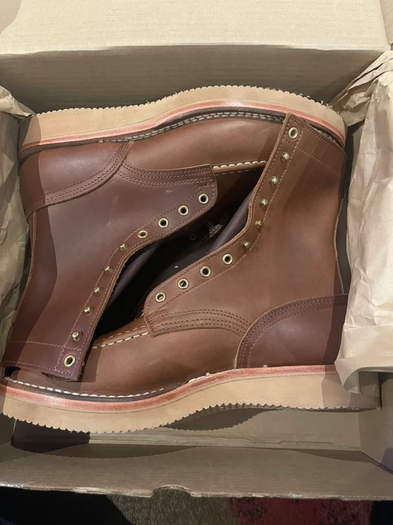 Best Moc Toe Work Boots for Men with Classic Crafted Style