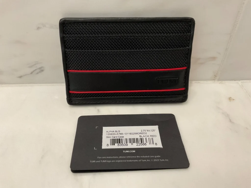 Best Slim Card Holders for Men with Compact Pocket Fit