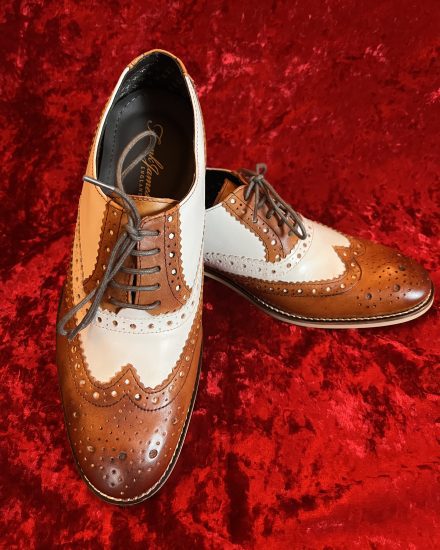 Best Two Tone Wingtip Shoes for Men with Bold Vintage Style
