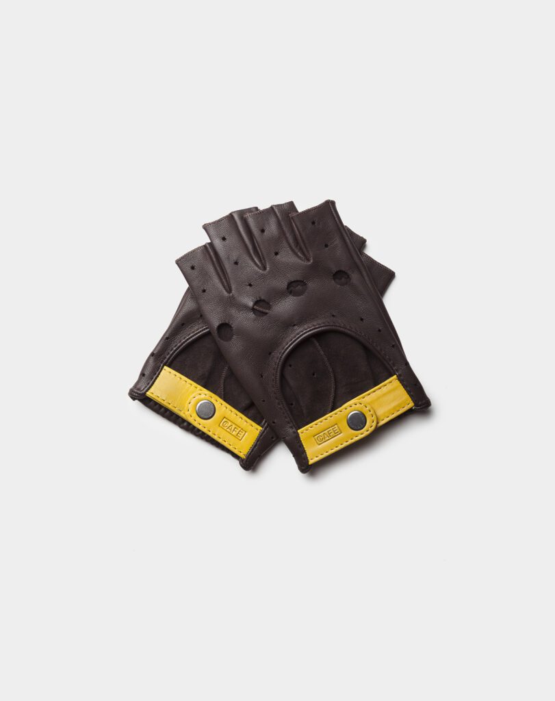 Café Leather Fingerless Driving Gloves in Roasted — Best Rich Brown Finish