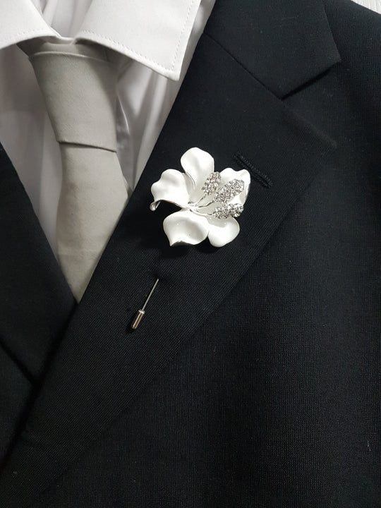 Camden White Lapel Flower