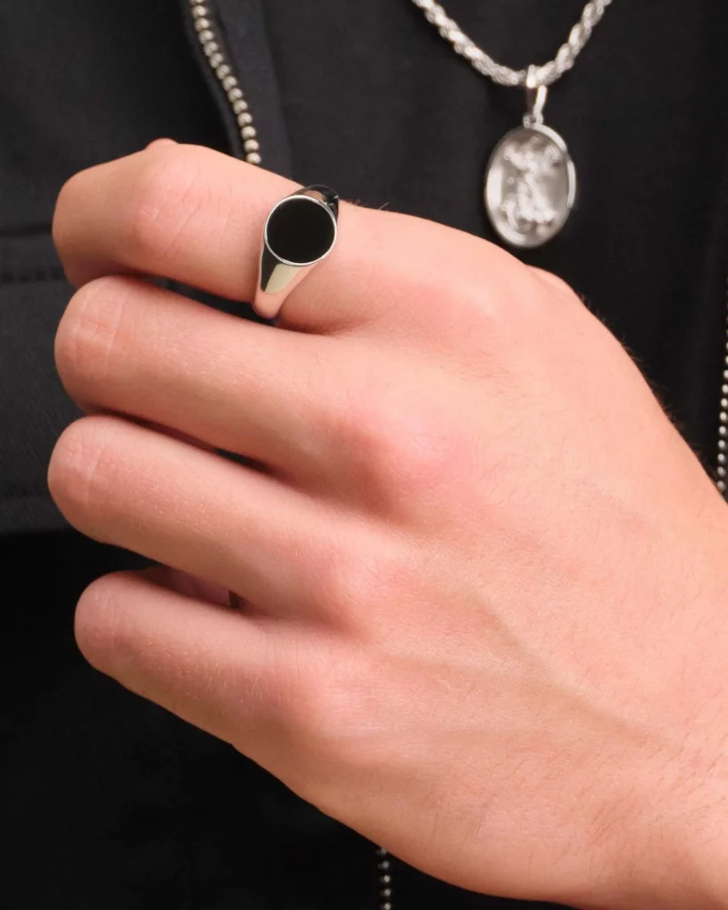 Best Signet Rings for Men with Classic Engraved Detail