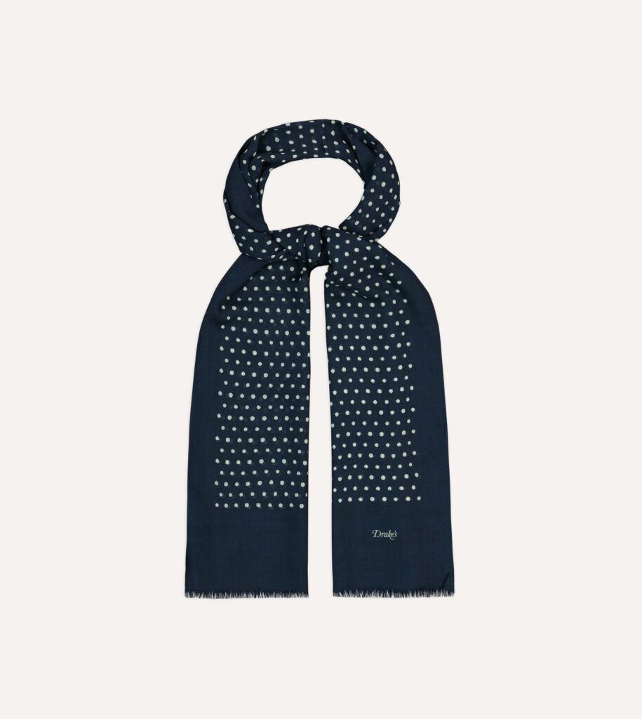 Best Wool Scarves for Men with Soft Insulating Warmth