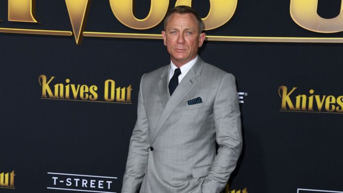 Daniel Craig - Designer Fashion, Signature Looks and Wardrobe Essentials Explained