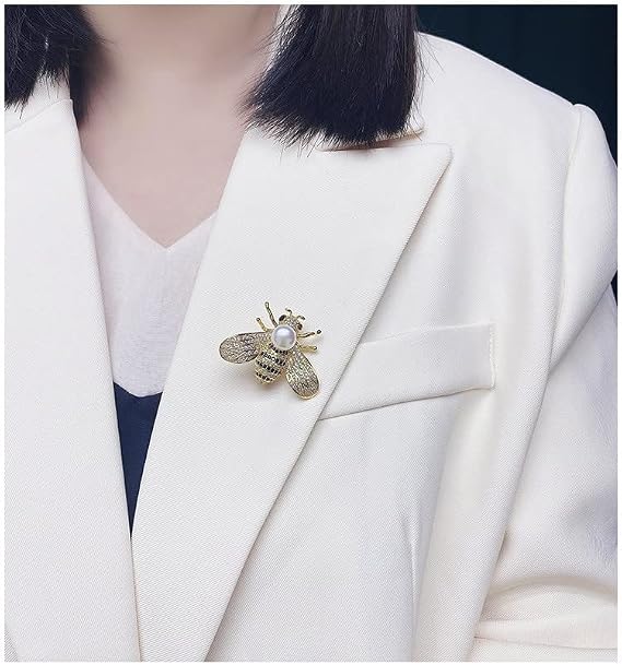 Deakin & Francis Flower Lapel Pin
