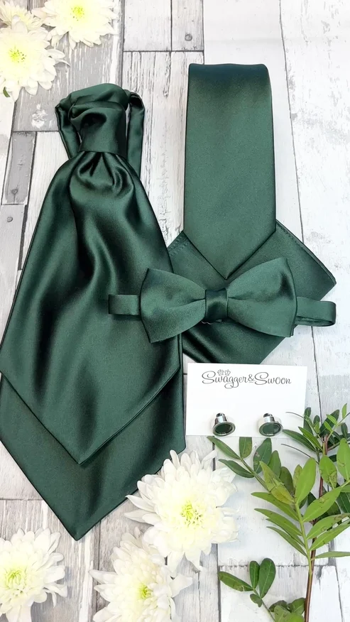 Elizabetta Turano Sage Green Silk Ascot