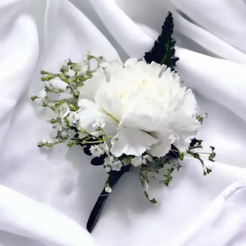 Fort Belvedere White Carnation Boutonniere