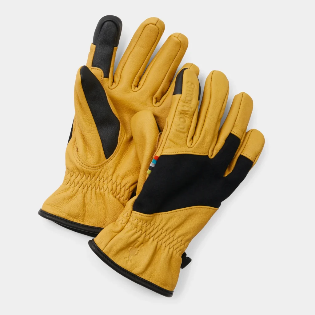 Best Touchscreen Gloves for Men with Phone Friendly Fingertips