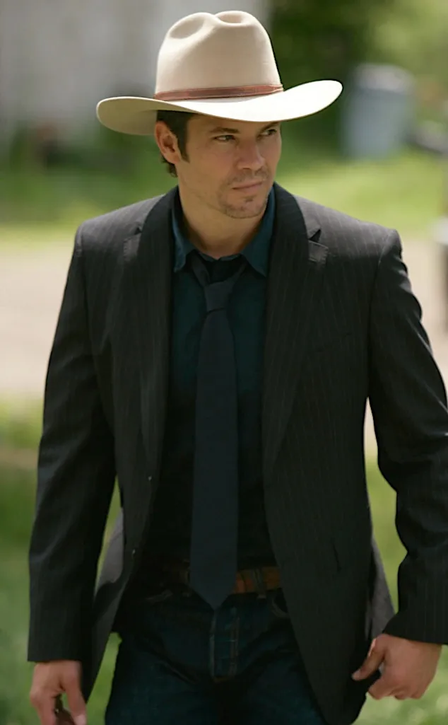 Timothy Olyphant - Modern Wardrobe, Designer Labels and Personal Style Secrets