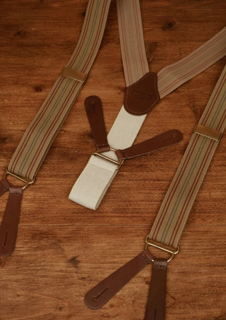 Trafalgar The Fashionisto Tie and Glasses Linen Button Braces