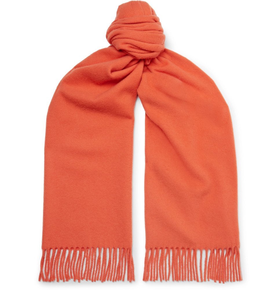 Best Wool Scarves for Men with Soft Insulating Warmth
