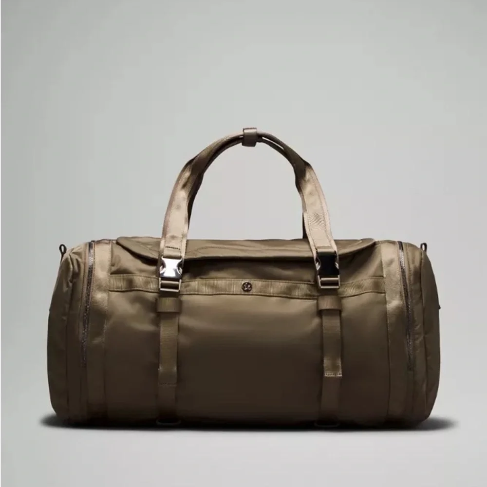 lululemon Wunderlust Duffle Bag 40L