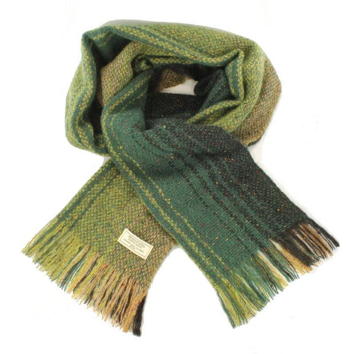 Best Wool Scarves for Men with Soft Insulating Warmth