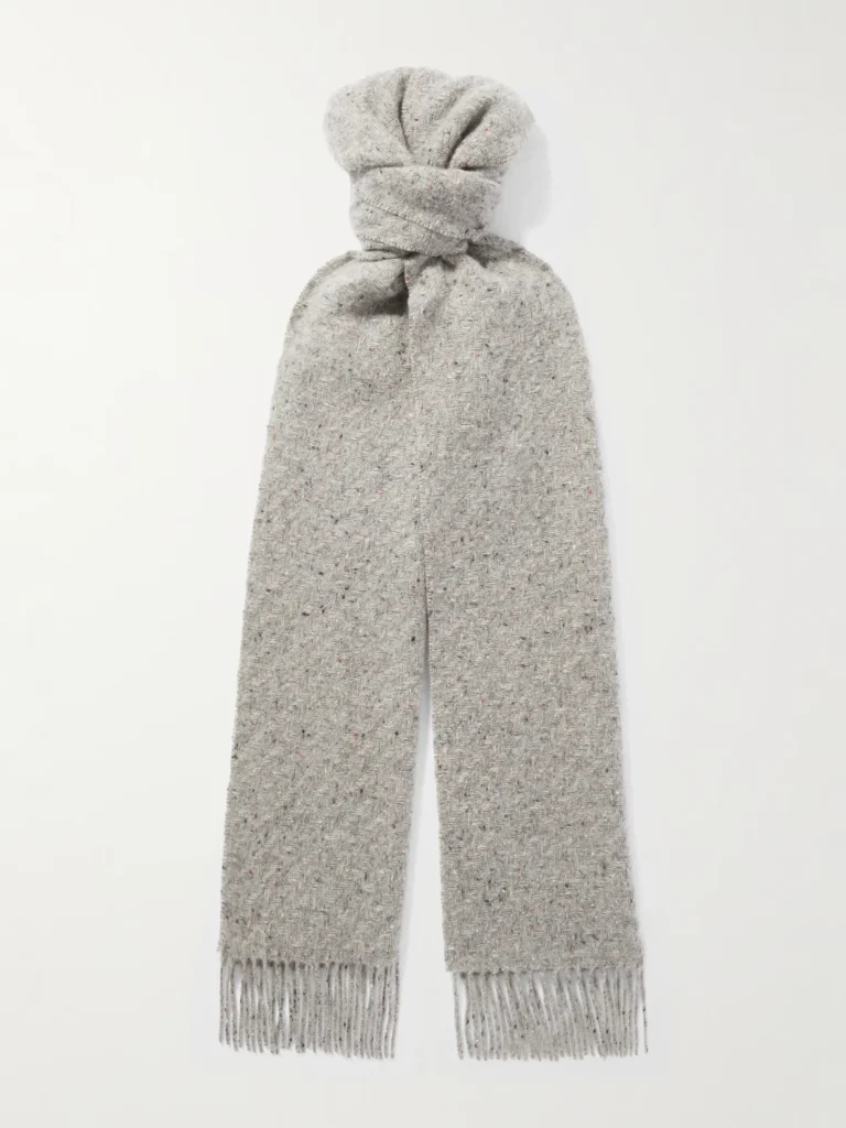 Best Wool Scarves for Men with Soft Insulating Warmth