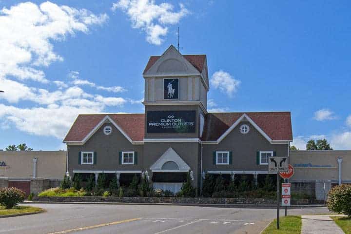 Clinton Premium Outlets — Clinton