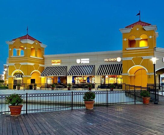 Lake Buena Vista Factory Stores — Orlando