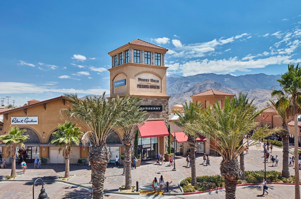 Desert Hills Premium Outlets — Cabazon