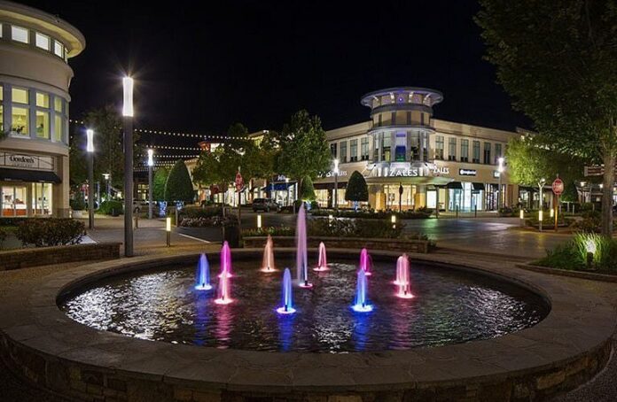 25 Best Fashion Outlets in Arkansas